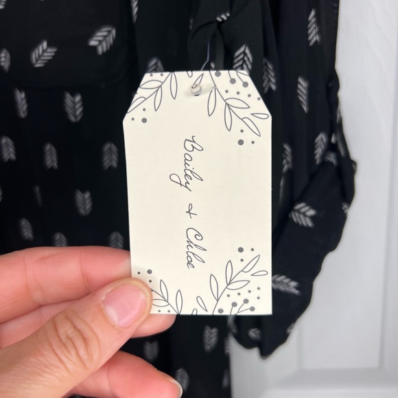 NEW Sheer button up. - Picture 5 of 8